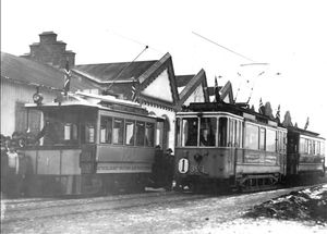 Kristiania elektriske sporvel vogner og vognhall.jpg