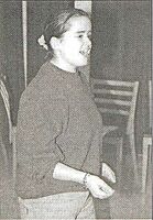 Kristina Movik ledet Barnekoret Minores og Harstad Jentekor under konserten «Ikke bare en julekonsert».