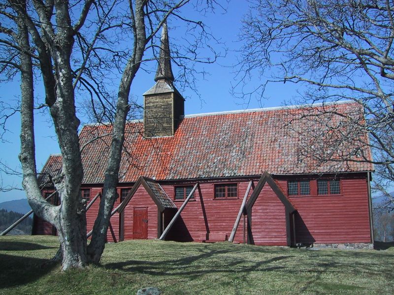 Fil:Kvernes stavkirke.jpg