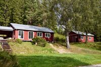 Spjotsoddvegen 85, «Dugnadli». Velhus sett opp av Cappelen for arbeidarar. Foto: Roy Olsen (2021).