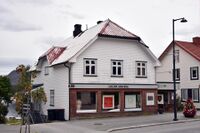 Vråliosvegen 64, «Petersborg». Foto: Roy Olsen (2021).