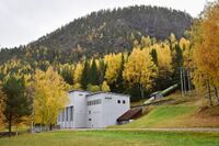 Vråvegen 1750, Osen kraftverk (Skafså II) startet opp i 1954. Foto: Roy Olsen (2022).