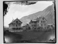 35. Lærdal Lindstøms hotel - NB MS G4 0127.jpg