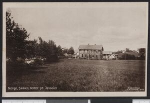 Skolebygningen fra 1900.