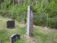 Lønnegrav gravplass. Gravminne. (Foto Olav Momrak-Haugan 2010)