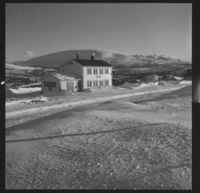 Lønsdal stasjon, 1. januar 1957. Foto: Jac Brun