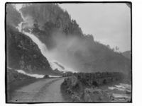 107. Laatefossen, Hardanger - NB MS G4 0726.jpg