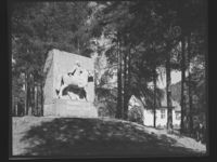 216. Landstadmonument og kirken i Seljord - no-nb digifoto 20150122 00212 NB MIT FNR 19924.jpg