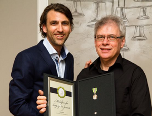 Lang og tro tjeneste.png