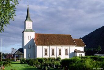 Larvik, Kvelde kirke.jpg