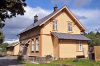 Lauve stasjonsbygning. Foto: Roy Olsen (2016).