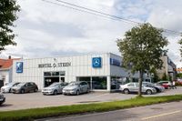 Bertel O. Steens tidligere forretningsbygg i Larvik. Foto: Roy Olsen (2012)