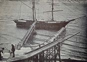 Lasting av isblokker for handelsfrakt med seilskip sist på 1800-tallet.