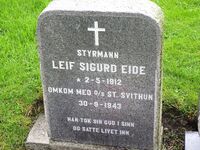 Leif Sigurd Eides gravminne ved Ålgård kirke. Foto: Stig Rune Pedersen (2016)