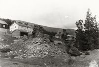 Masomnen og hovudbygninga på 1920-talet.