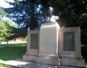 Lincoln-monumentet i Frognerparken var en gave fra norsk-amerikanere i Nord-Dakota og ble avduket under jubileumsutstillingen. Foto: Stig Rune Pedersen
