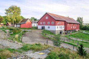 Lofsrud gård 01 150910.jpg