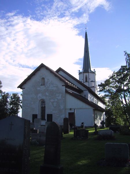 Fil:Loten kirke.JPG