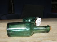 Flasker fra Lundetangen. Foto: Anne Brit Borgen (2008).