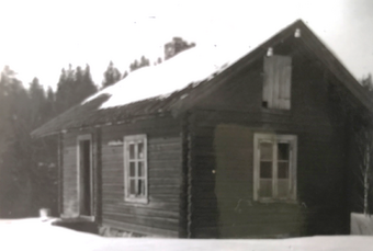 Lw Hullet under Heieren gamlestua.png