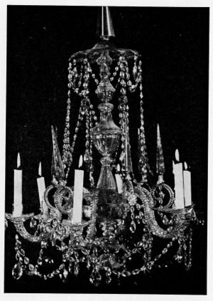 Lysekrone i Bakke kirke (Eikerminne 1963, s40).jpg