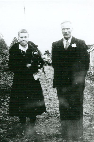 Fil:Magnhild og erik almhjell.jpg
