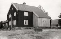 69. Majorbø. Bø med Veierud, Telemark - Riksantikvaren-T165 01 0091.jpg