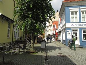 Marken gate Bergen 2015.jpg