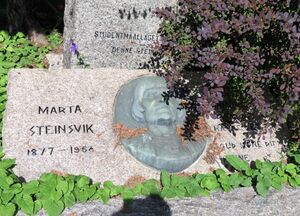 Marta Steinsvik grav Oslo.JPG