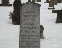 22. Mary Barratt Due og Henrik Due gravminne.jpg