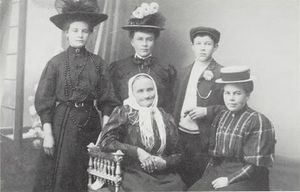 Mathea, Lene, Netta.JPG