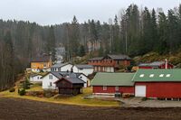 Et tilbaketrukket nabolag ved Maurtuveien. Foto: Leif-Harald Ruud (2020).