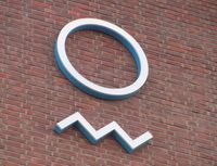 Meteorologisk institutts logo på veggen på hovedbygningen på Blindern. Foto: Stig Rune Pedersen