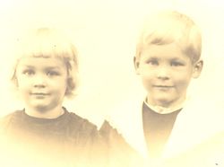 Marthas barn, Mia og Sigurd, i 1918. Foto: Ukjent