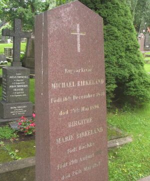 Michael Birkeland gravminne.jpg