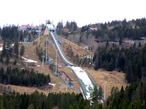 Midtstubakken Oslo 2015.jpg