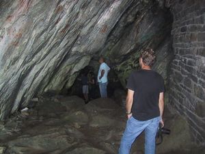 Mikalelskirken Selje.JPG