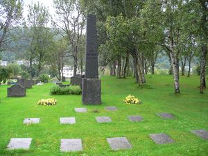 Minnelunden Harstad gravlund 1.jpg