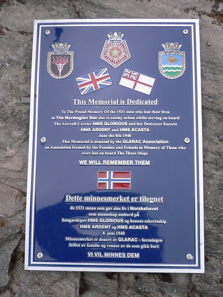 Fil:Minneplate over 1531 falne.jpg