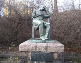 Minnesmerke i bronse Johan Sebastian Welhaven (1807-1873) i Oslo, utført av Gunnar Utsond fra 1908. Foto: Stig Rune Pedersen (2008).