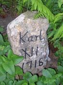 Svenskekongens "besøk": Minnestein for Karl XII, som i 1716 tok inn på Stalsberg med en del av sine offiserer.