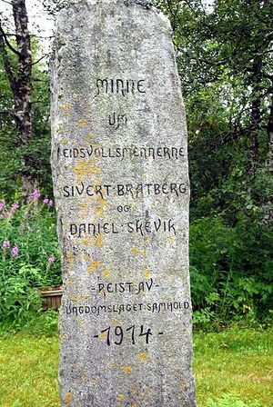 Minnestein fra Solberg.jpg