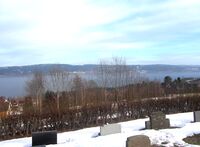 Mjøsa sett fra Feiring kirkegård i 2012. Foto: Stig Rune Pedersen