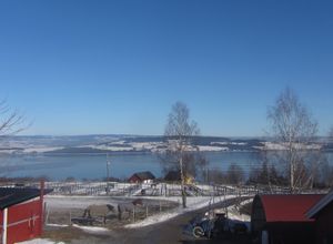 Mjøsa sett fra Starum Østre Toten.jpg