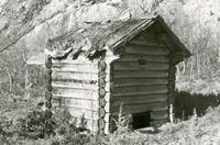 30. Moen, Gransherad, Telemark - Riksantikvaren-T169 01 0006.jpg
