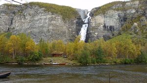 Mollisfossen.jpg