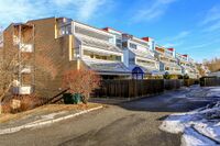 En av boligblokkene i Kantarellen terrasse. Foto: Leif-Harald Ruud (2022)