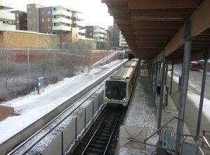 Mortensrud stasjon Oslo 2014.jpg
