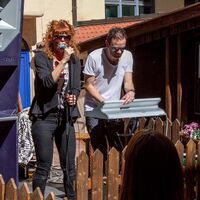 Tomorrow we move to Hawaii underholder i bakgården i Grensen 9 4. juni 2011. Foto: Leif-Harald Ruud