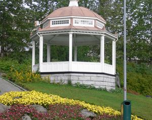 Musikkpaviljong i Harstad.jpg